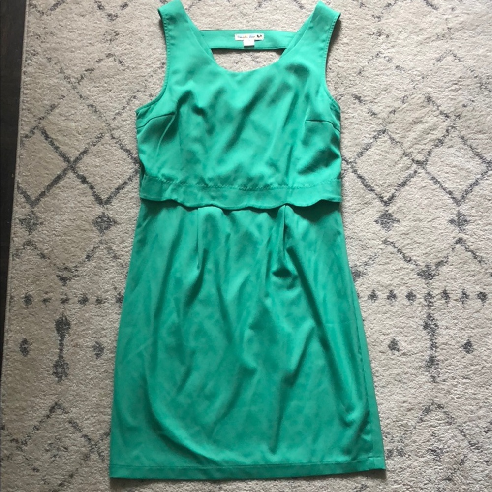 Green scallop detail mini dress